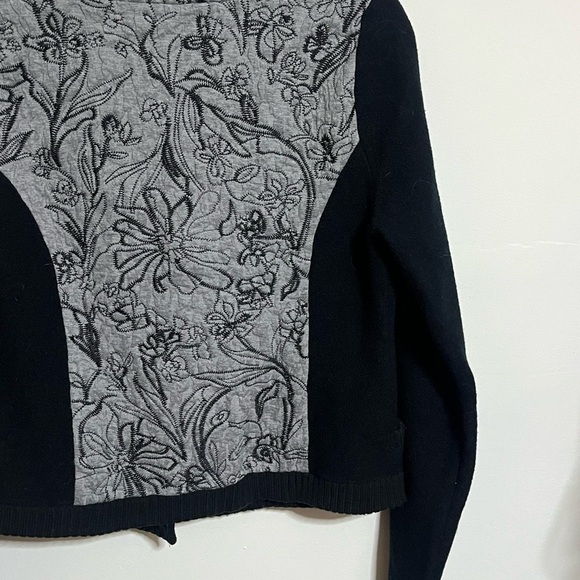 Knitted & Knotted Sweater Sz Large - Picture 8 of 10